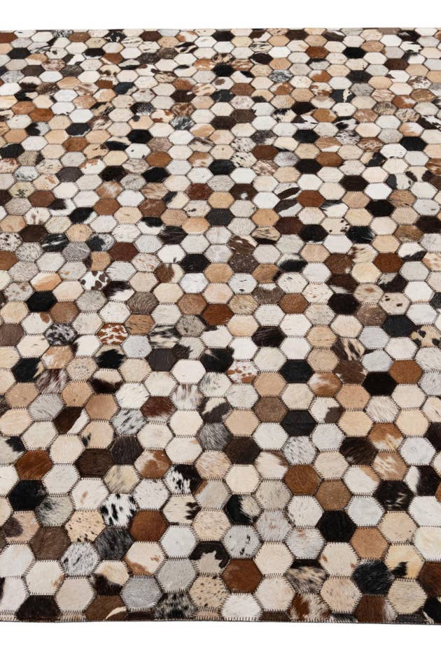 Detail image of 5' x 7' 11 Cowhide - Patchwork Rug