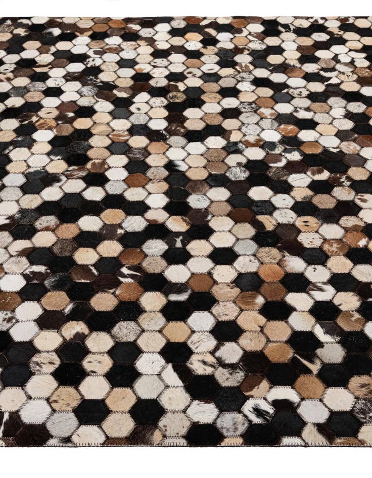 Detail image of 5' 1 x 8' Cowhide - Patchwork Rug