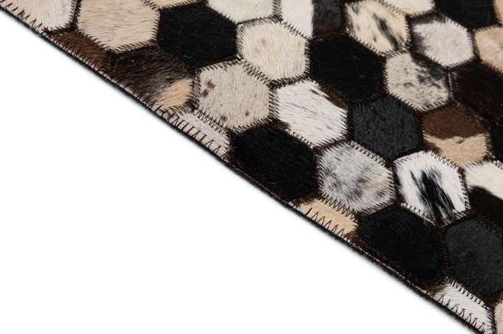 5' 1 x 8' Cowhide - Patchwork Rug