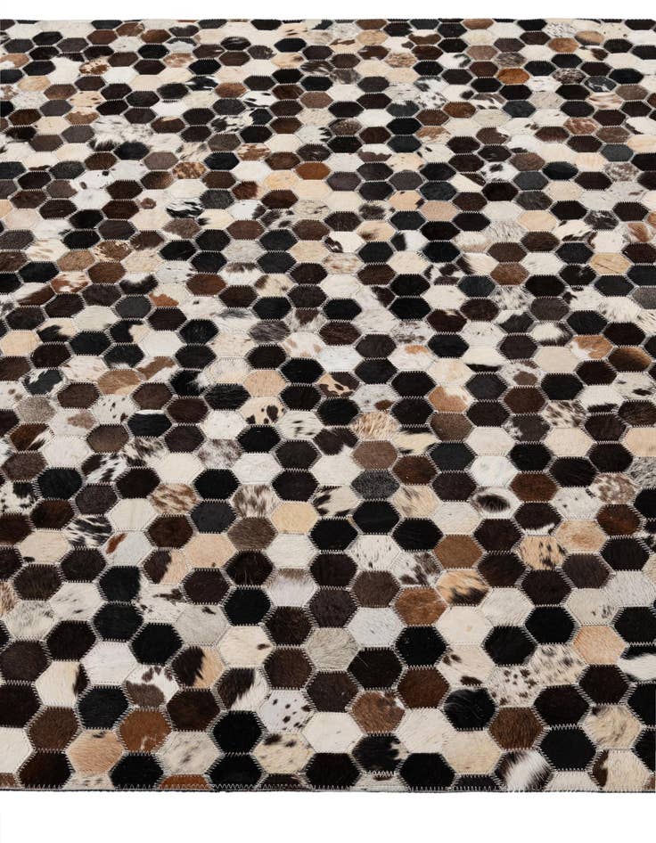 Detail image of 5' 1 x 7' 11 Cowhide - Patchwork Rug