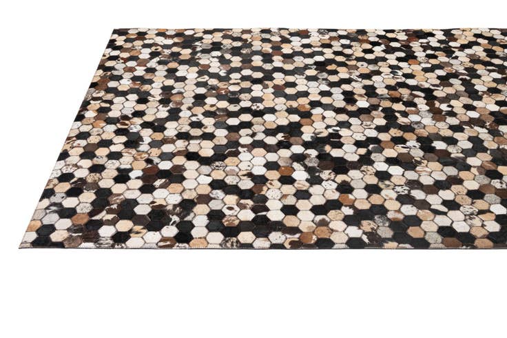 Detail image of 5' 1 x 8' Cowhide - Patchwork Rug