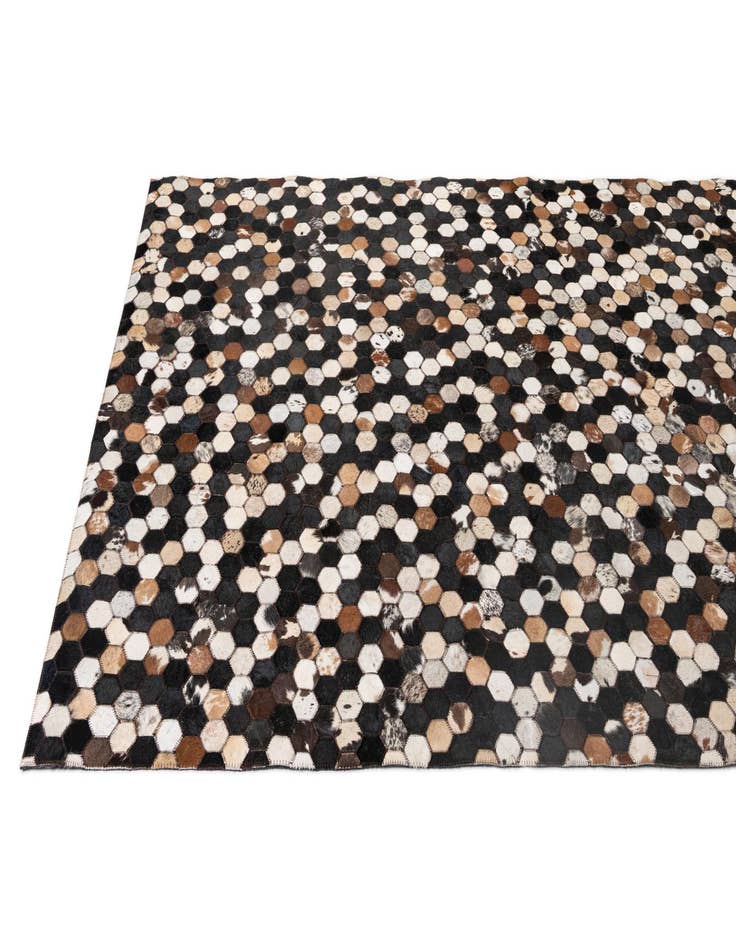 Detail image of 5' 1 x 8' Cowhide - Patchwork Rug