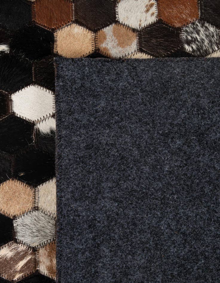 Detail image of 5' 1 x 8' Cowhide - Patchwork Rug