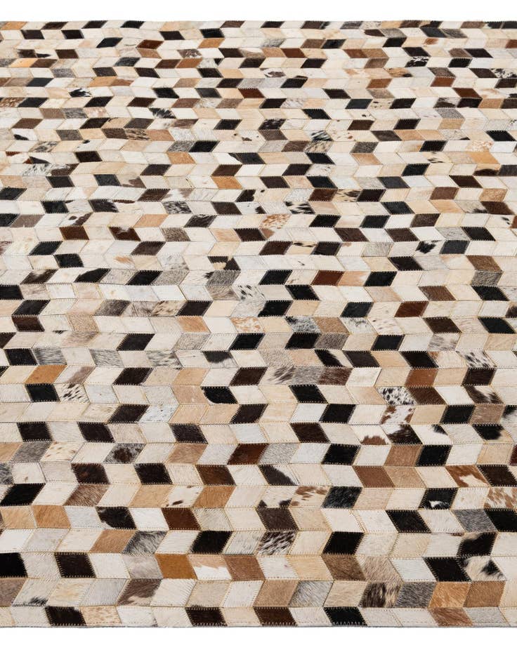Detail image of 5' x 7' 11 Cowhide - Patchwork Rug