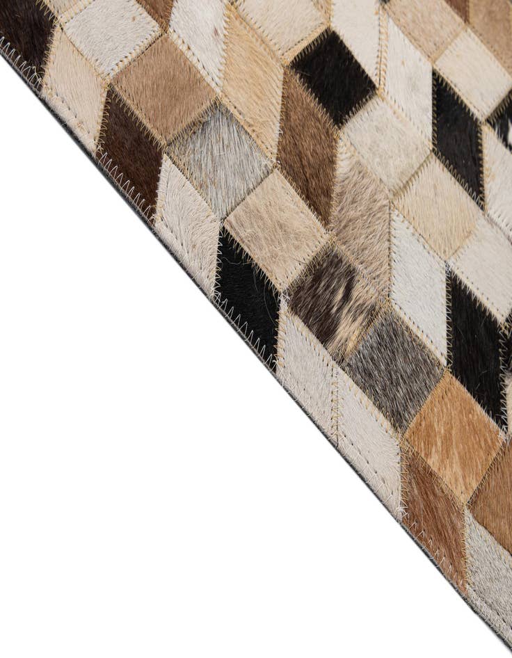 Detail image of 5' x 7' 11 Cowhide - Patchwork Rug