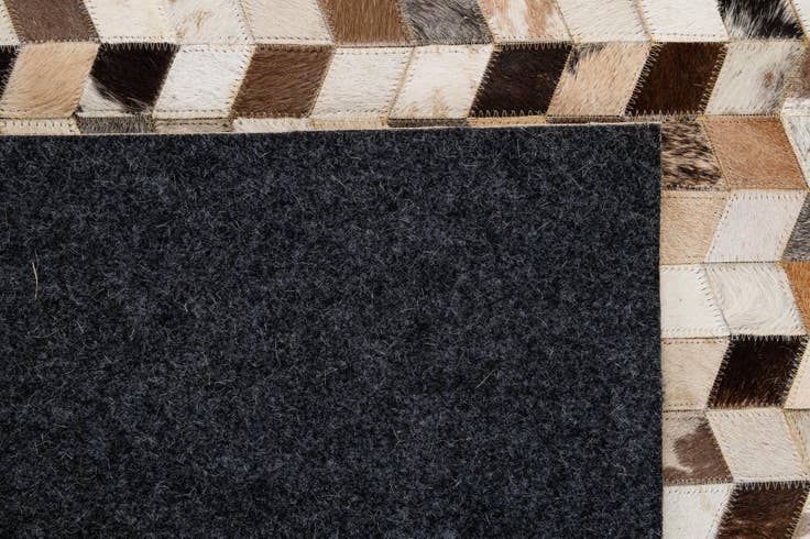 Detail image of 5' x 7' 11 Cowhide - Patchwork Rug