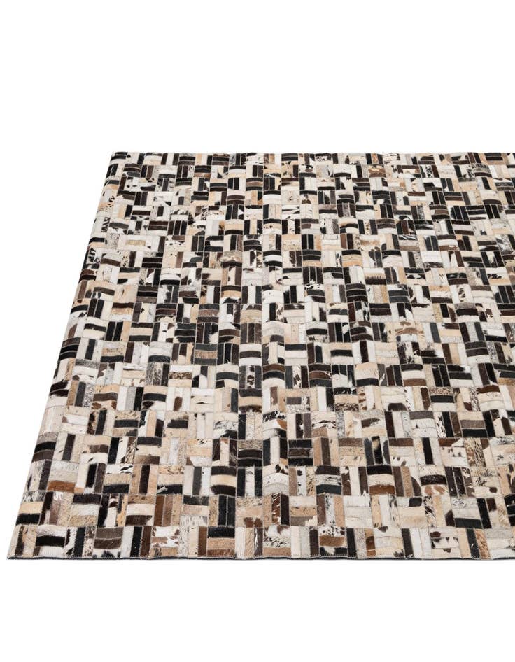Detail image of 5' x 7' 11 Cowhide - Patchwork Rug