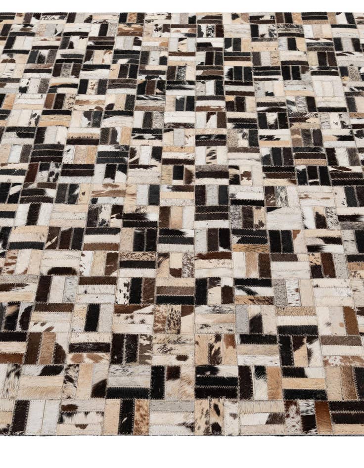 Detail image of 5' x 7' 11 Cowhide - Patchwork Rug