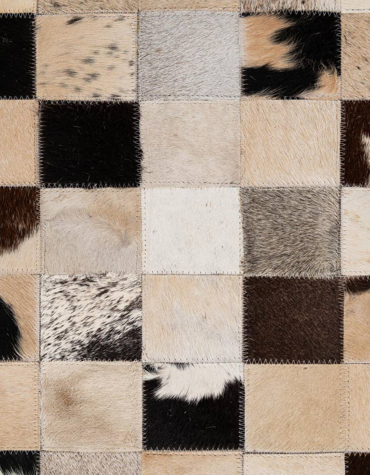 Detail image of 5' 2 x 7' 11 Cowhide - Patchwork Rug