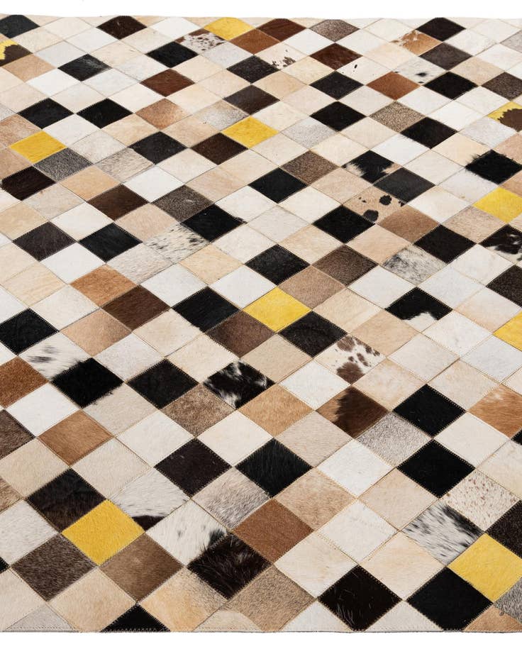 Detail image of 5' 1 x 8' Cowhide - Patchwork Rug