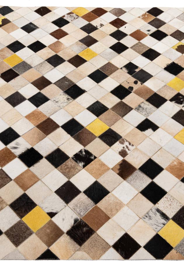 Detail image of 5' 1 x 8' Cowhide - Patchwork Rug