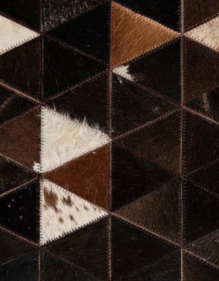 Detail image of 5' 1 x 7' 11 Cowhide - Patchwork Rug