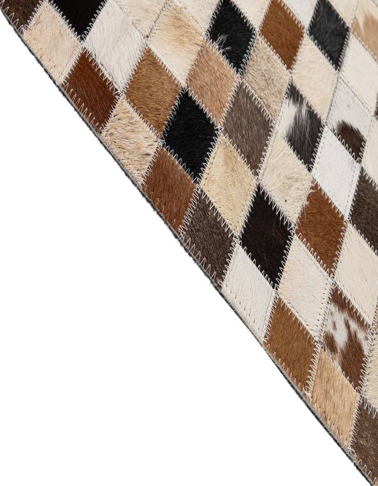Detail image of 5' x 7' 11 Cowhide - Patchwork Rug