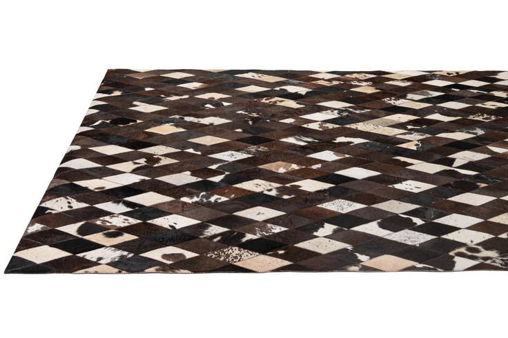 Detail image of 5' 10 x 8' Cowhide - Patchwork Rug