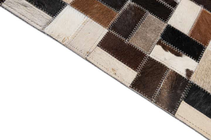 5' 1 x 8' Cowhide - Patchwork Rug
