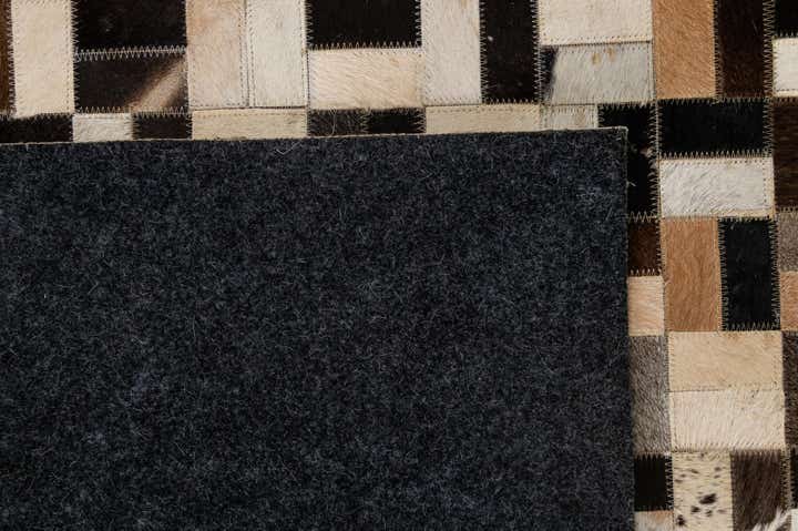 5' 1 x 8' Cowhide - Patchwork Rug