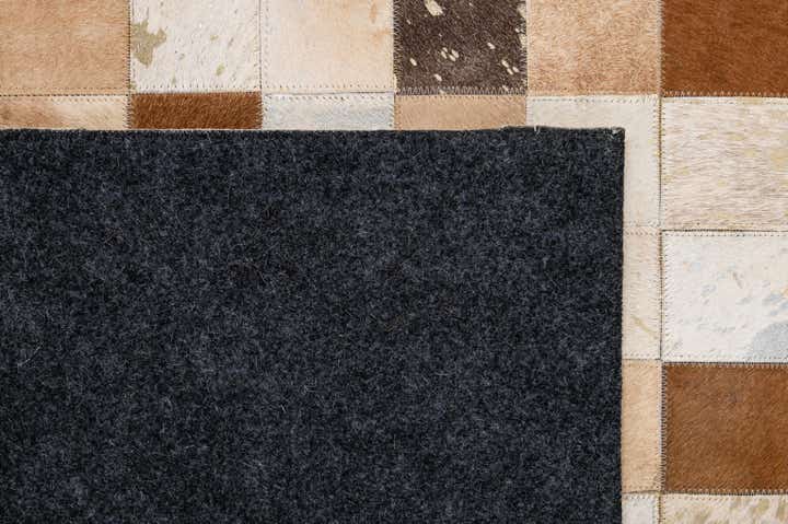 5' 1 x 8' Cowhide - Patchwork Rug