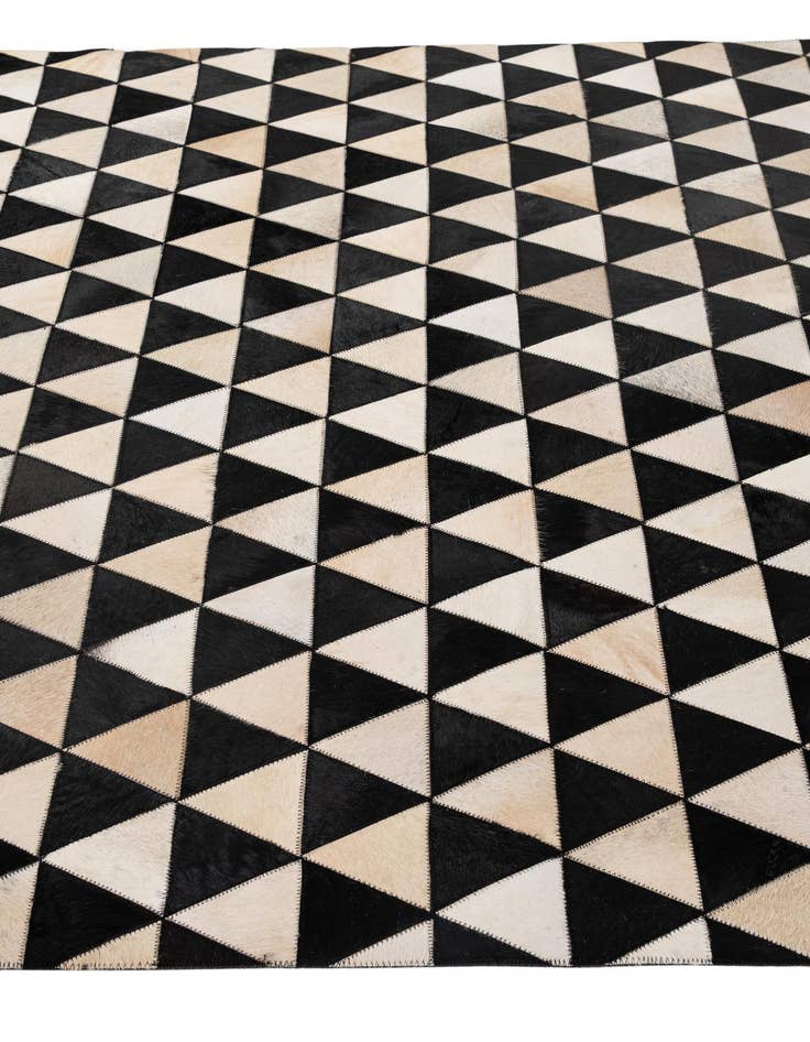 Detail image of 5' 2 x 8' 2 Cowhide - Patchwork Rug