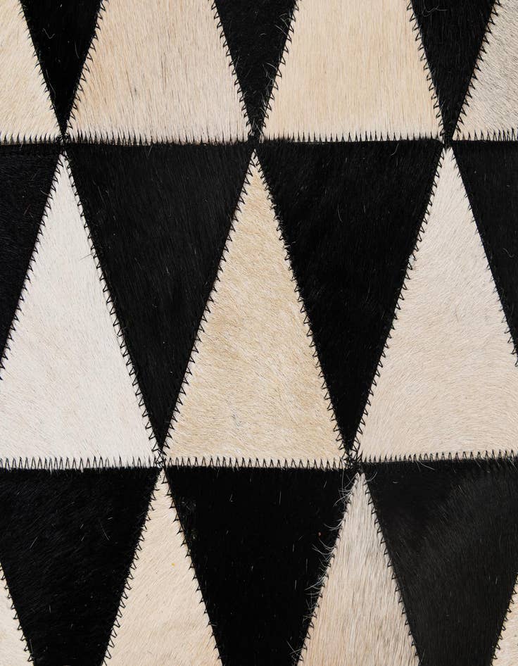 Detail image of 5' 2 x 8' 2 Cowhide - Patchwork Rug