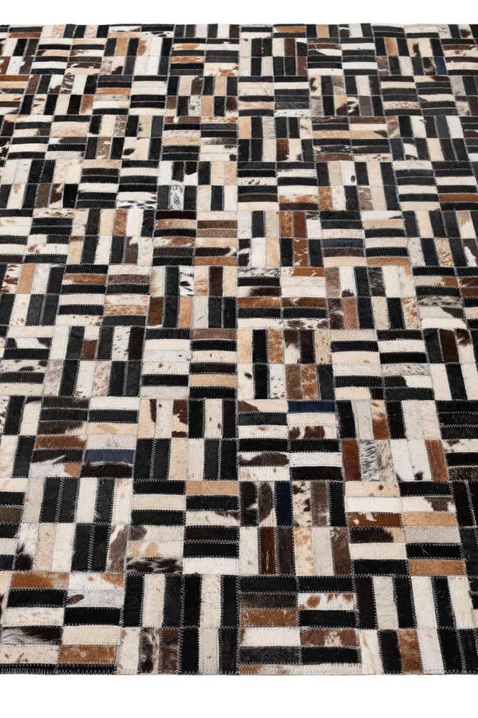 5' 1 x 8' Cowhide - Patchwork Rug