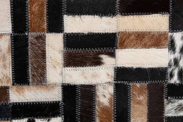 5' 1 x 8' Cowhide - Patchwork Rug