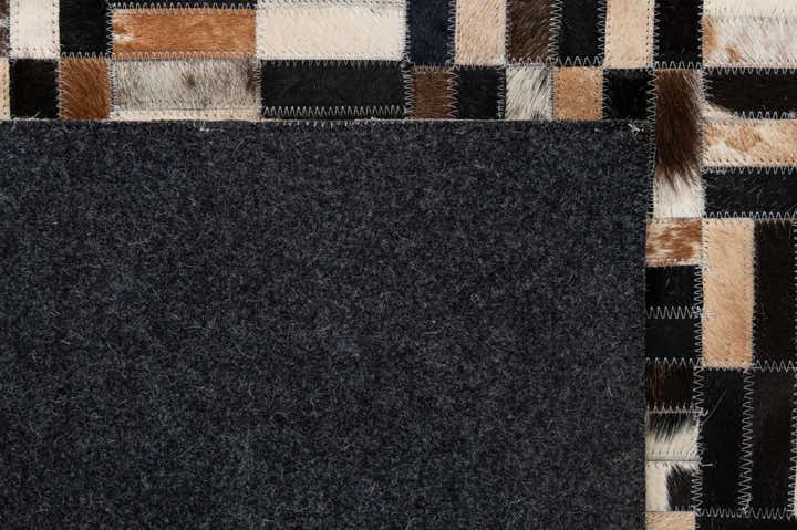 5' 1 x 8' Cowhide - Patchwork Rug