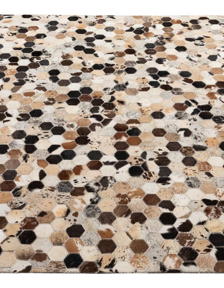 Detail image of 5' x 7' 10 Cowhide - Patchwork Rug
