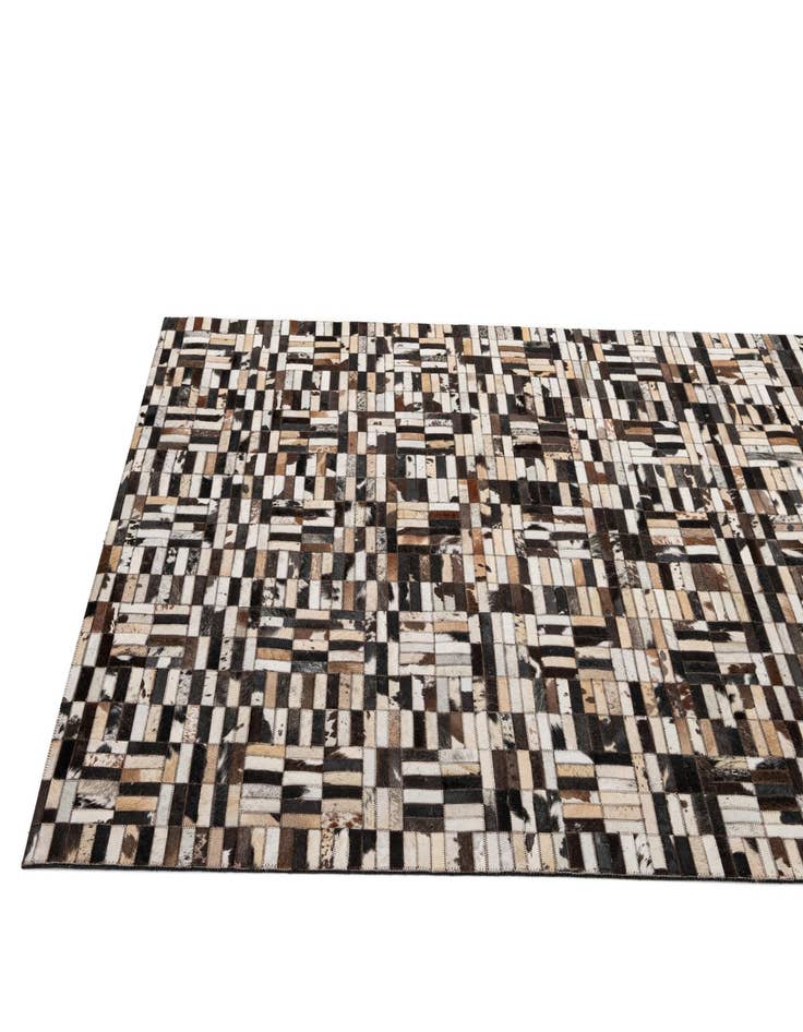 Detail image of 5' x 7' 10 Cowhide - Patchwork Rug