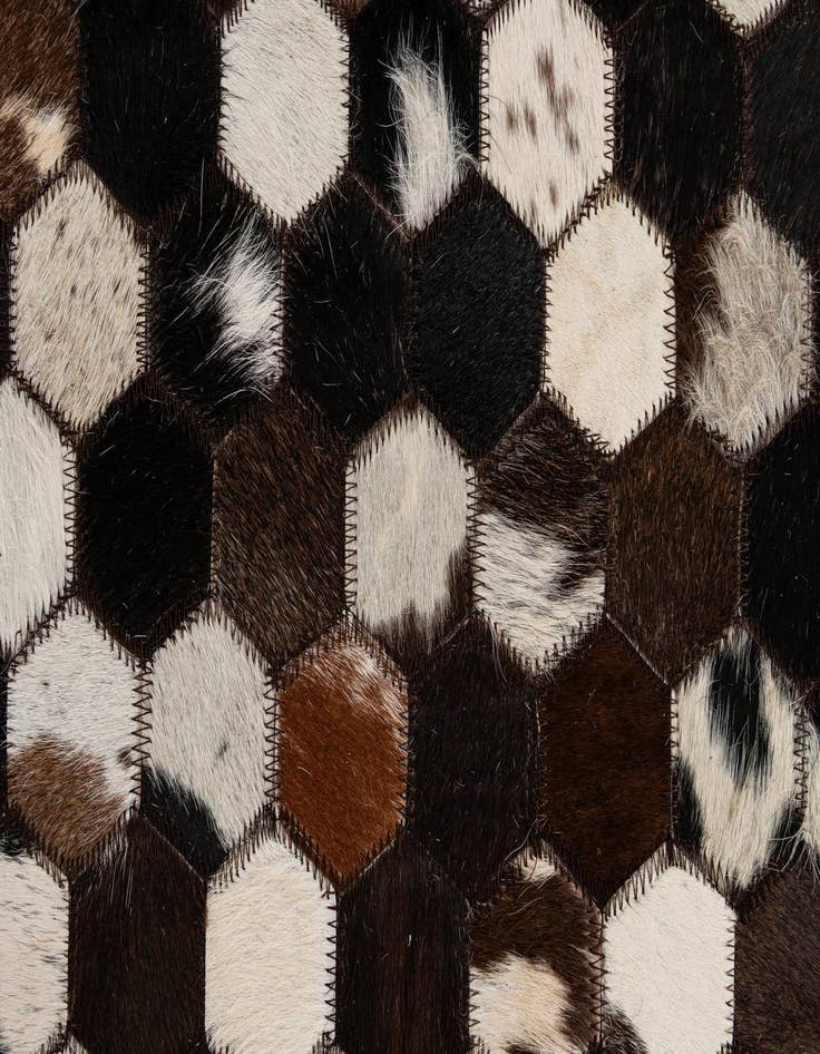 Detail image of 5' 1 x 8' Cowhide - Patchwork Rug