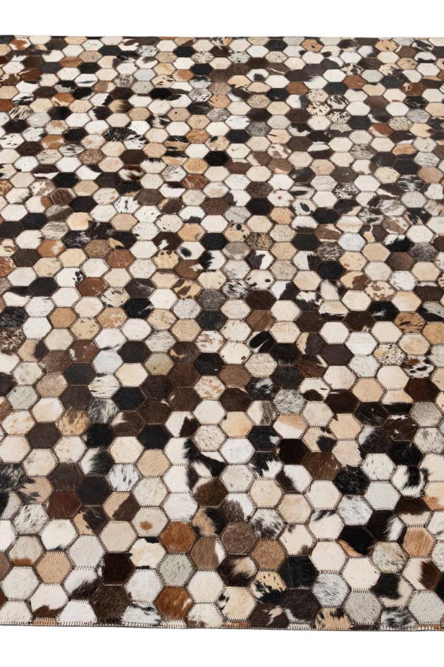 Detail image of 5' 1 x 7' 11 Cowhide - Patchwork Rug