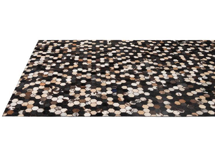 Detail image of 5' x 7' 11 Cowhide - Patchwork Rug