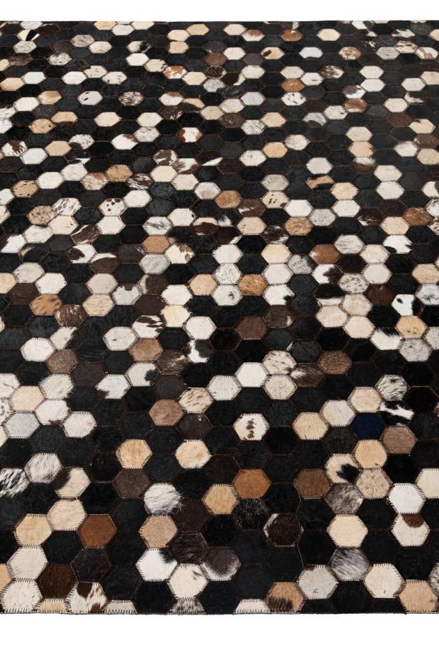 Detail image of 5' x 7' 11 Cowhide - Patchwork Rug
