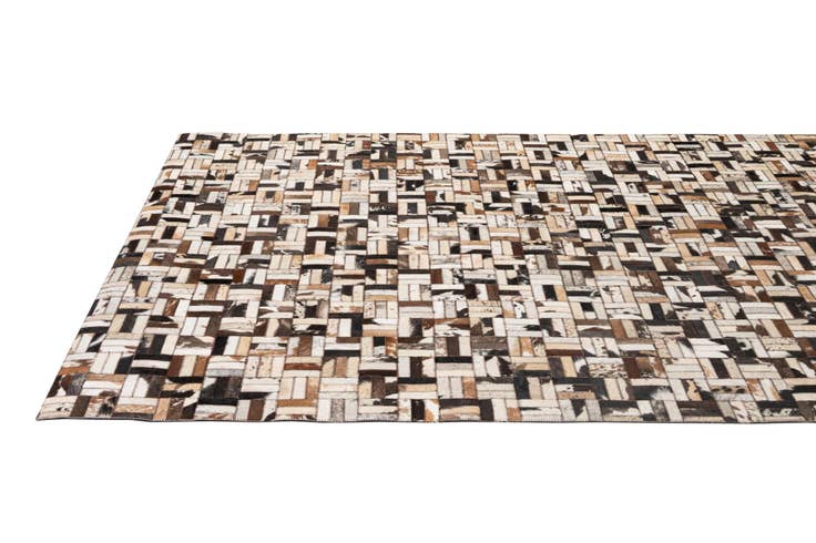 Detail image of 5' x 7' 11 Cowhide - Patchwork Rug