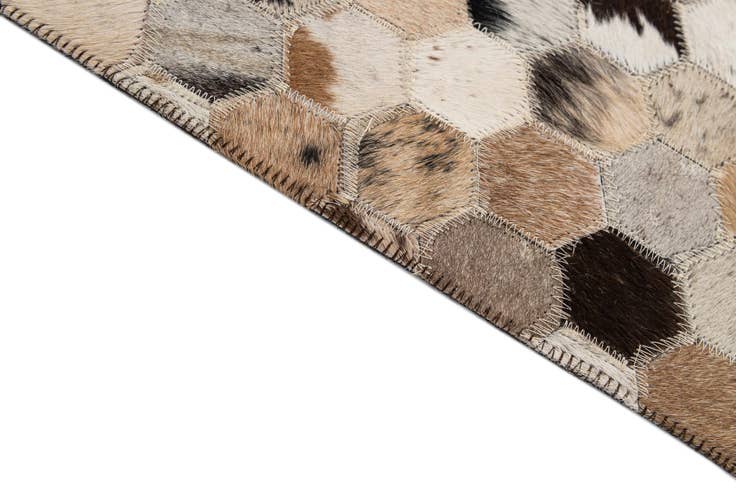 Detail image of 5' x 7' 11 Cowhide - Patchwork Rug