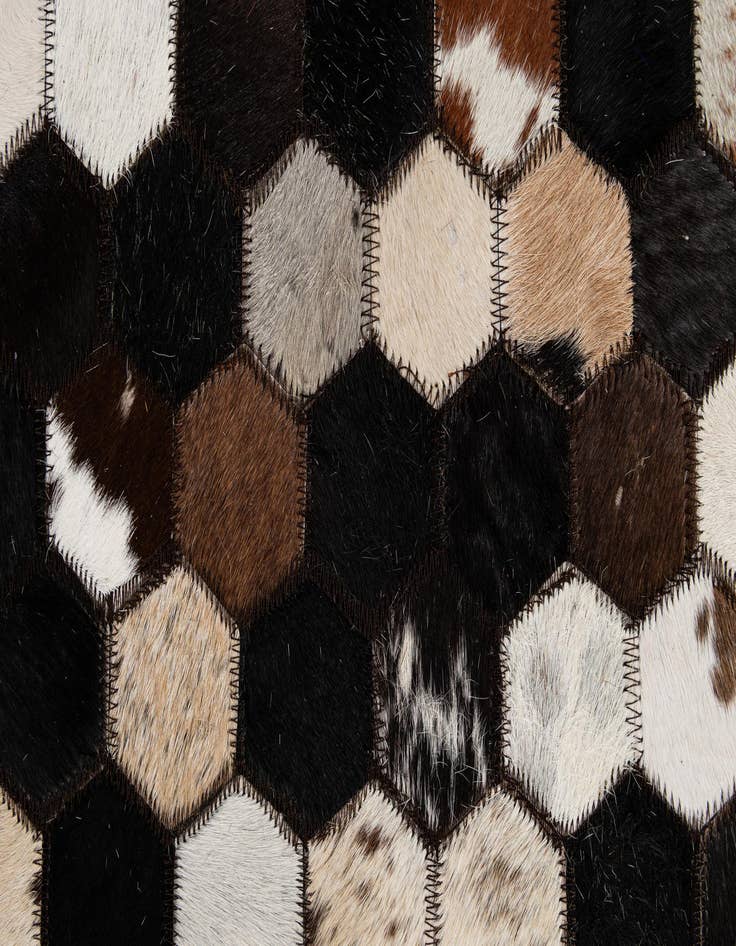 Detail image of 5' 1 x 7' 11 Cowhide - Patchwork Rug