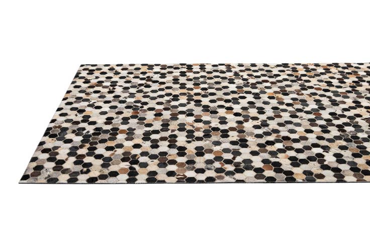 Detail image of 5' x 7' 11 Cowhide - Patchwork Rug