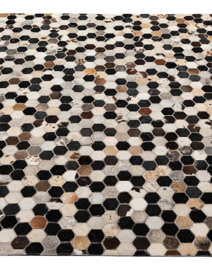 Detail image of 5' x 7' 11 Cowhide - Patchwork Rug