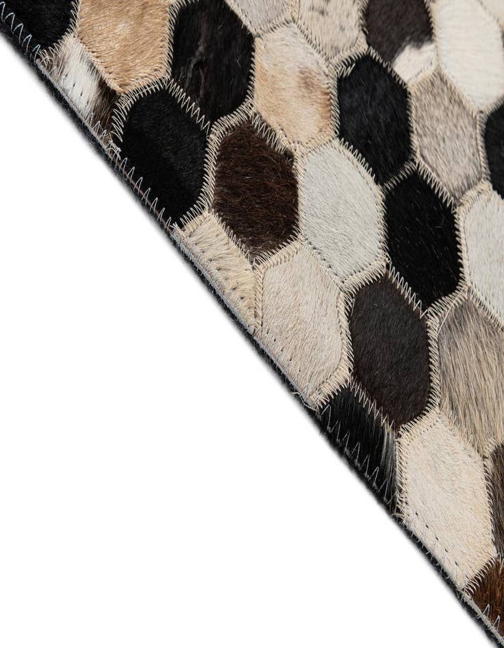 Detail image of 5' x 7' 11 Cowhide - Patchwork Rug