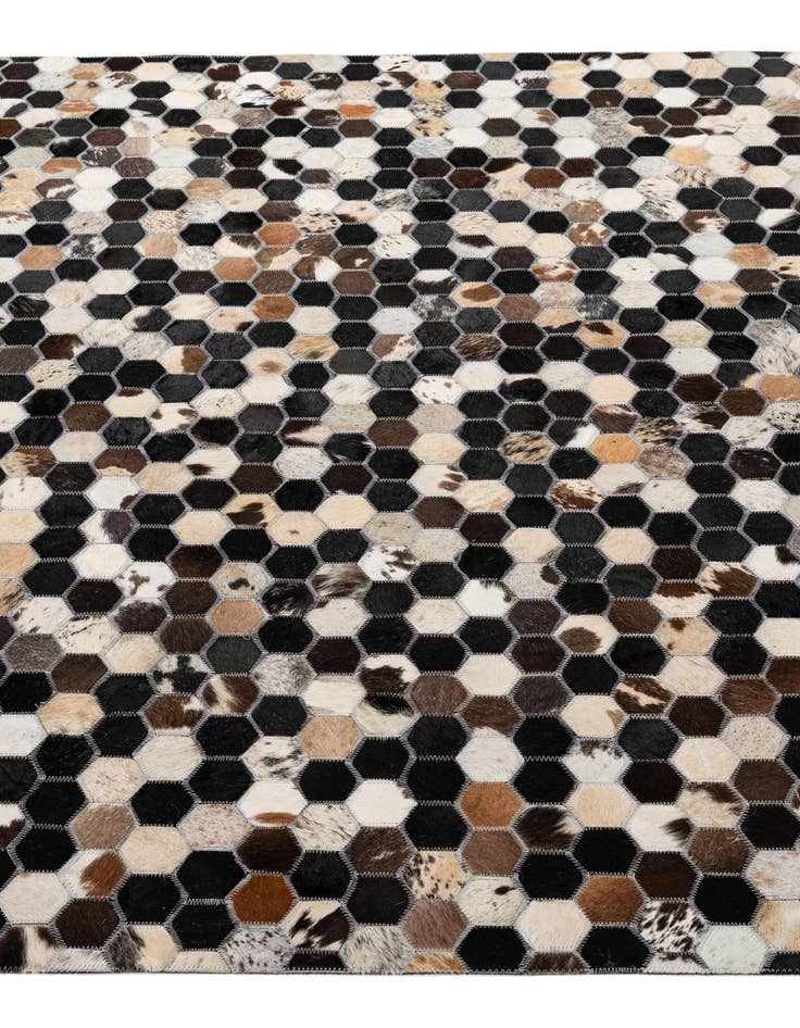 Detail image of 5' 1 x 8' Cowhide - Patchwork Rug
