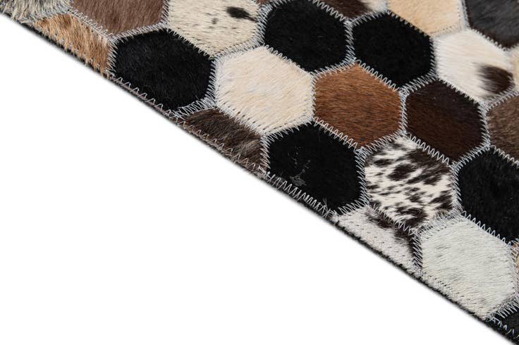 Detail image of 5' 1 x 8' Cowhide - Patchwork Rug