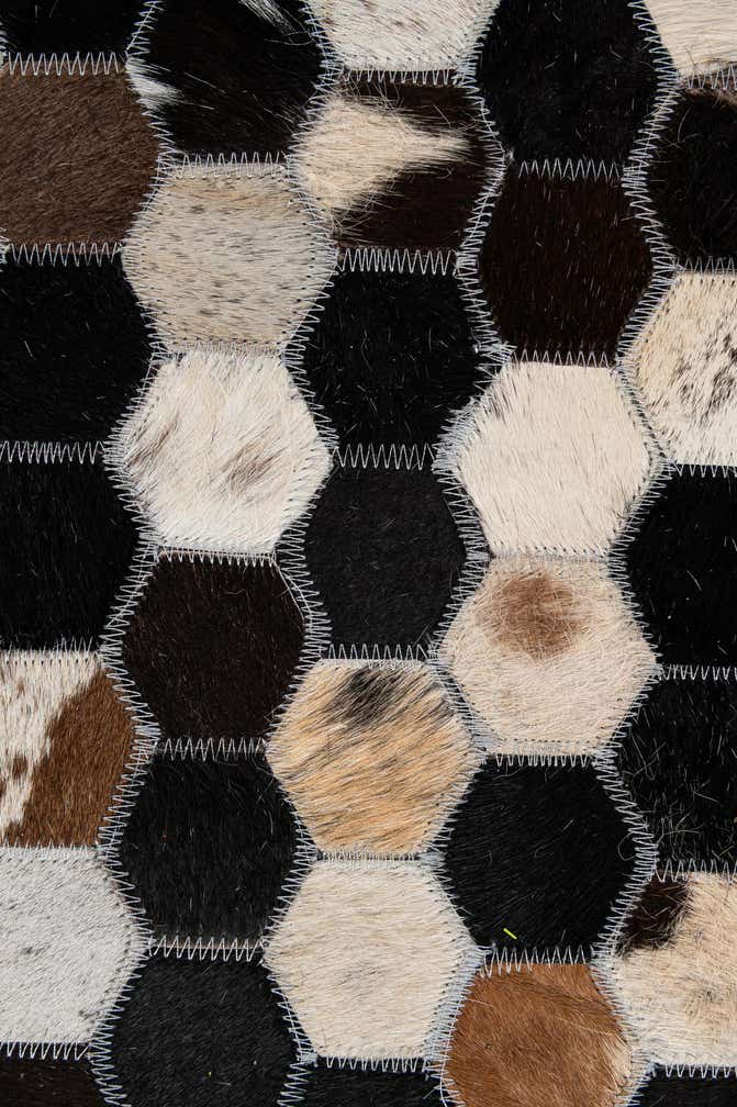 5' 1 x 8' Cowhide - Patchwork Rug