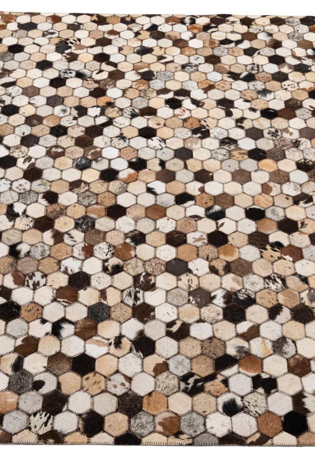 Detail image of 5' 1 x 7' 11 Cowhide - Patchwork Rug