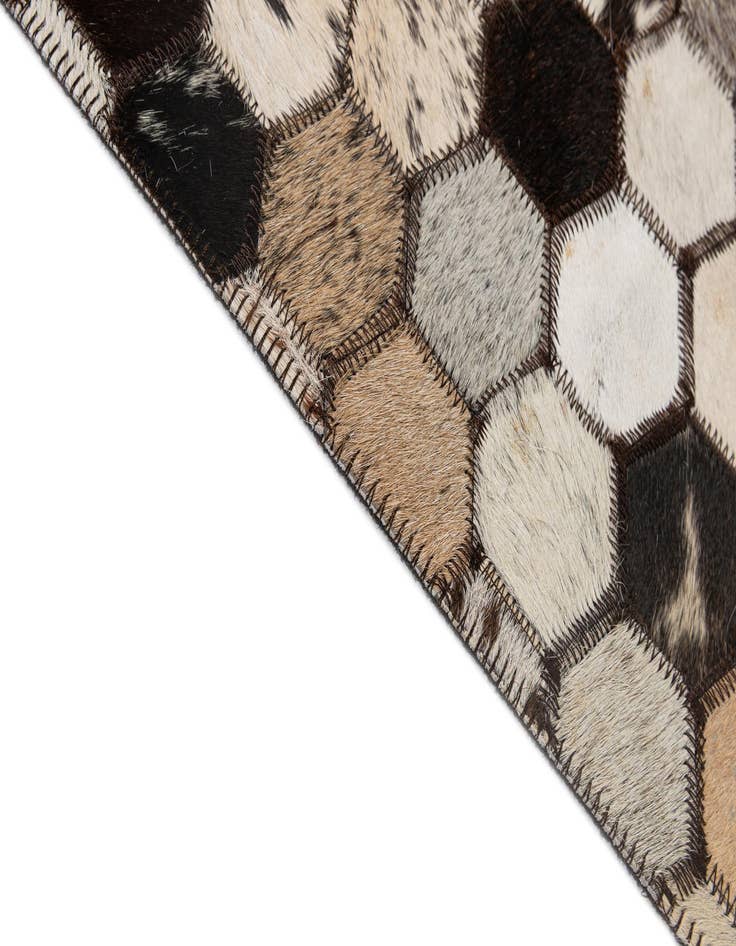 Detail image of 5' x 7' 11 Cowhide - Patchwork Rug
