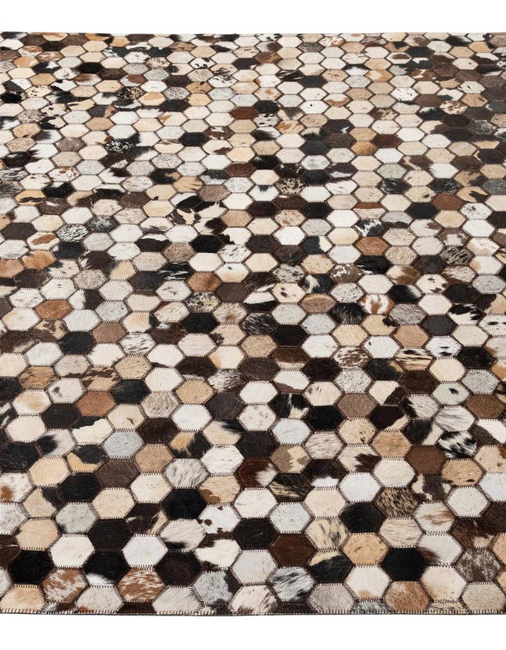 Detail image of 5' x 7' 11 Cowhide - Patchwork Rug