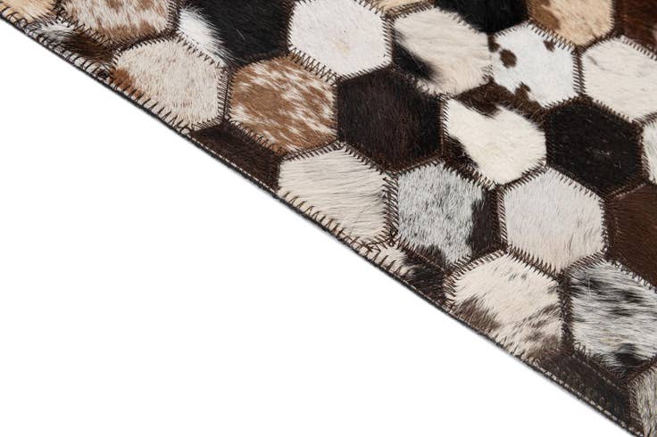 Detail image of 5' x 7' 11 Cowhide - Patchwork Rug