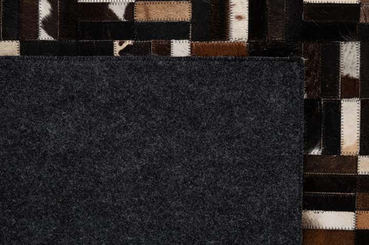 5' 1 x 8' Cowhide - Patchwork Rug