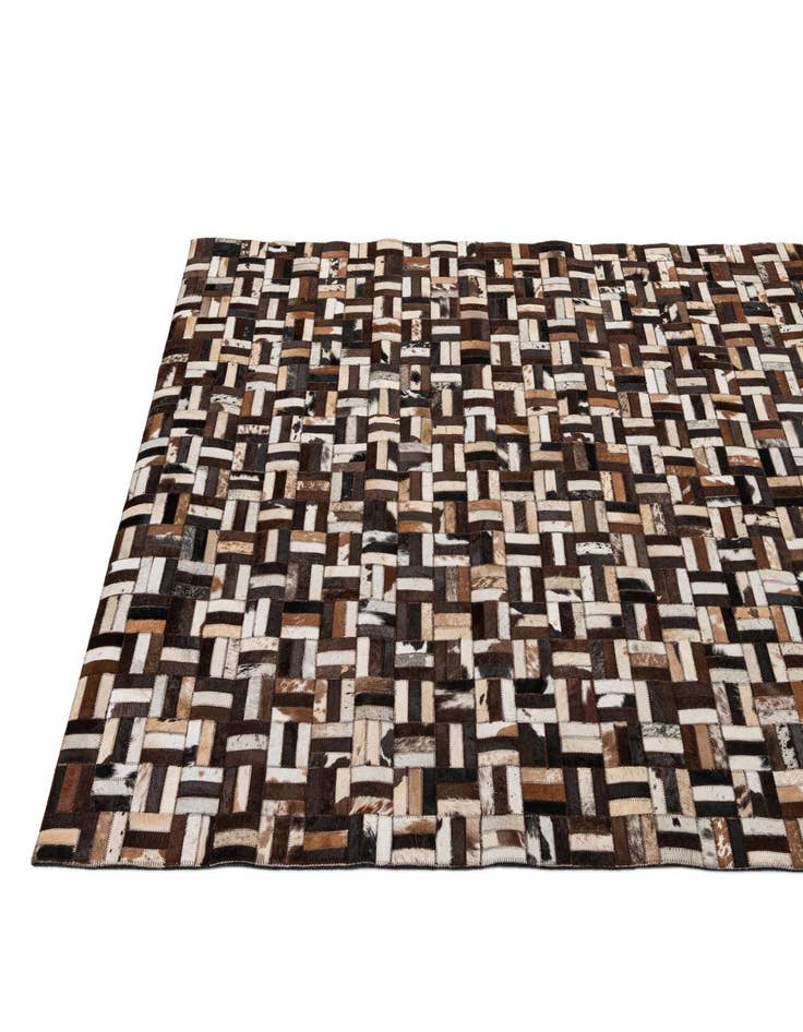 Detail image of 5' x 7' 10 Cowhide - Patchwork Rug