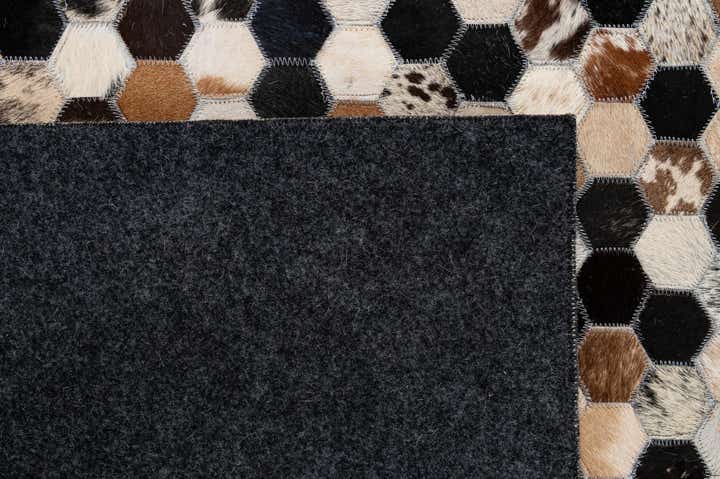 5' 1 x 8' Cowhide - Patchwork Rug
