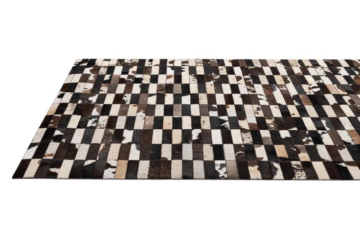 Detail image of 4' 11 x 8' Cowhide - Patchwork Rug