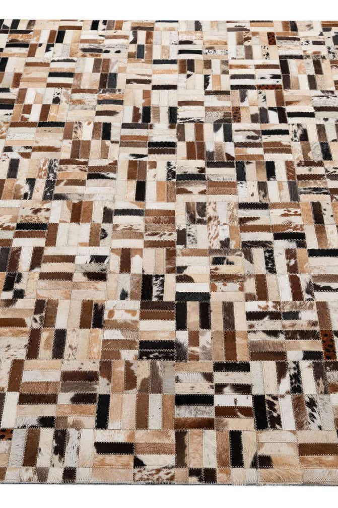 5' 1 x 8' Cowhide - Patchwork Rug